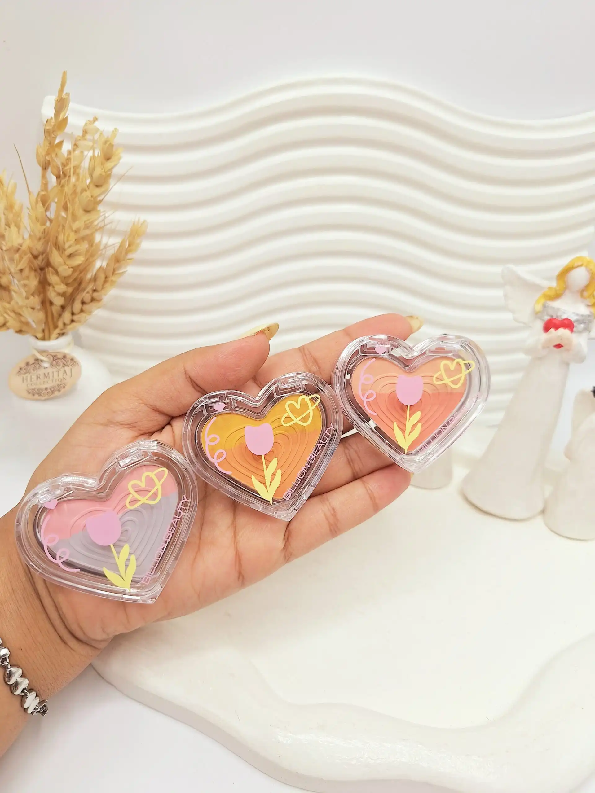 رژگونه دورنگ طرح قلبی برند BILLION BEAUTY